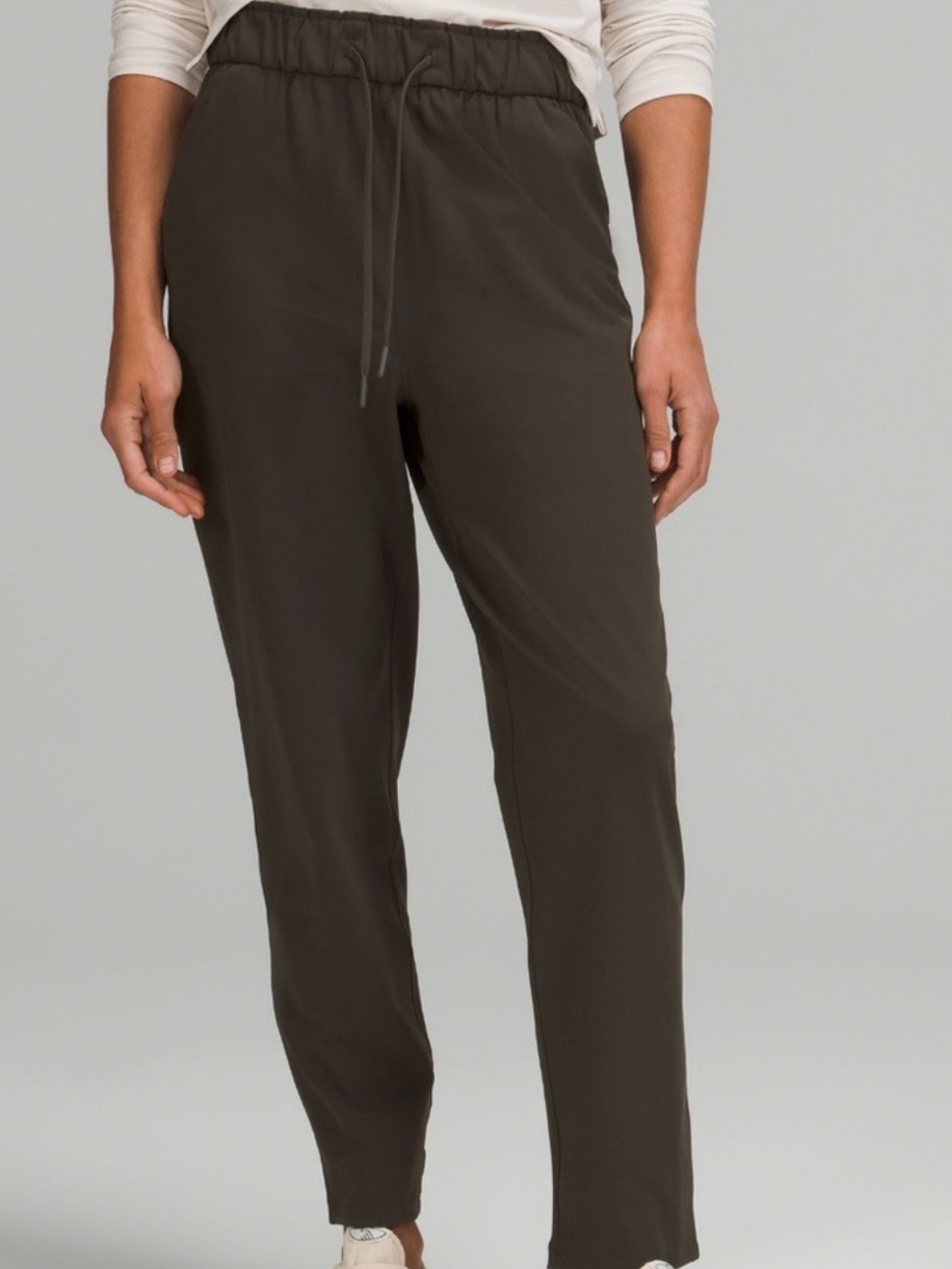 Lululemon Dark Olive On The Fly Pants (Size 8)